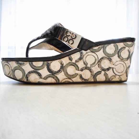 Coach Black Patent Leather Sandals  size 7.5 - Picture 1 of 9